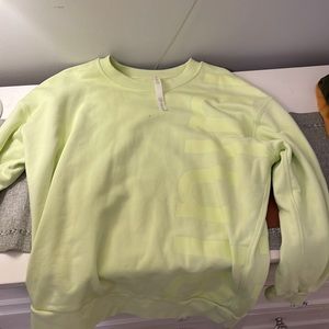 LuluLemon crewneck